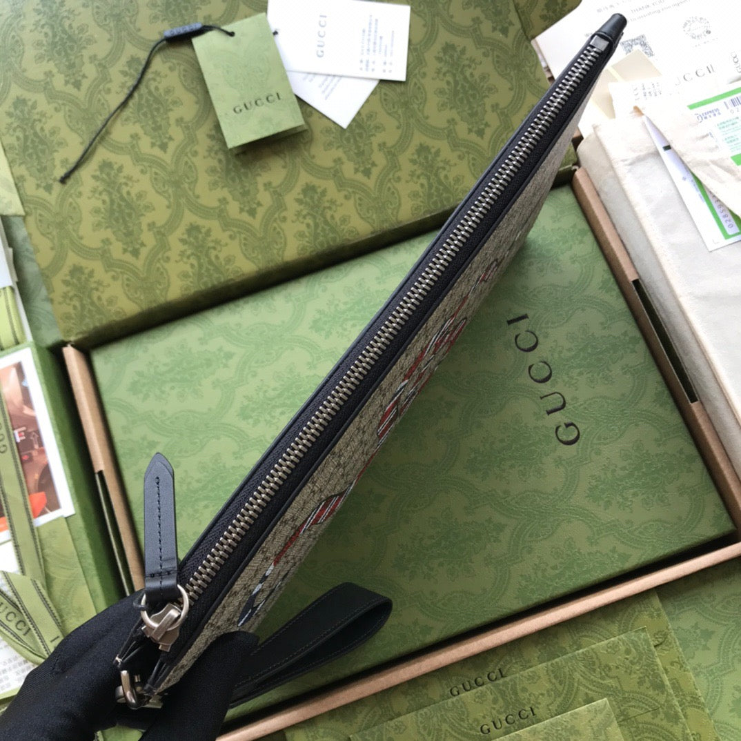 구찌 슈프림 스네이크 클러치