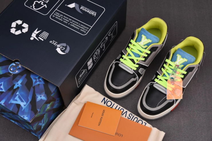 루이비통 LV 트레이너 스니커즈