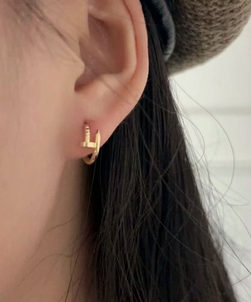 까르띠에 저스트 앵 끌루 이어링