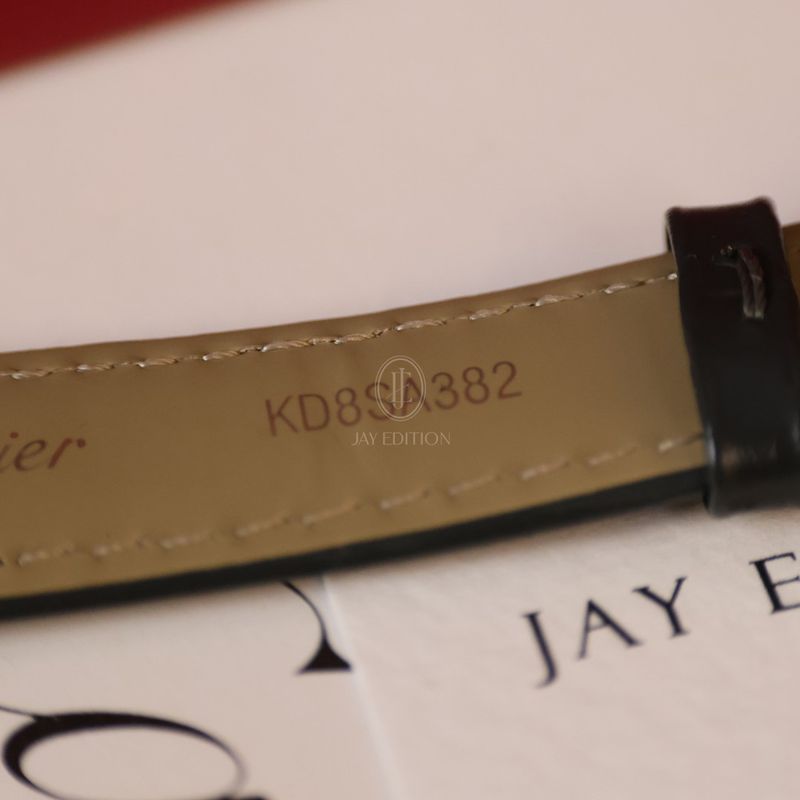 까르띠에 탱크 루이 옐로우골드 블랙스트랩