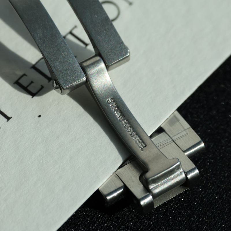 까르띠에 발롱블루 28mm 쿼츠