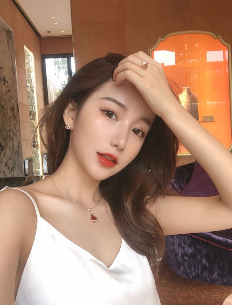 불가리 디바스 드림 파베 네크리스