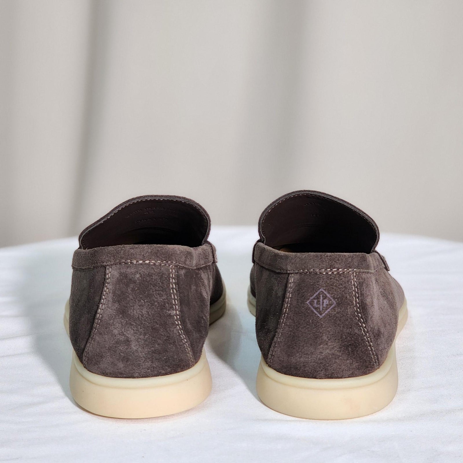 국내) 로로피아나 썸머워크 남성용 로퍼 / 모카브라운 42 (박스x)