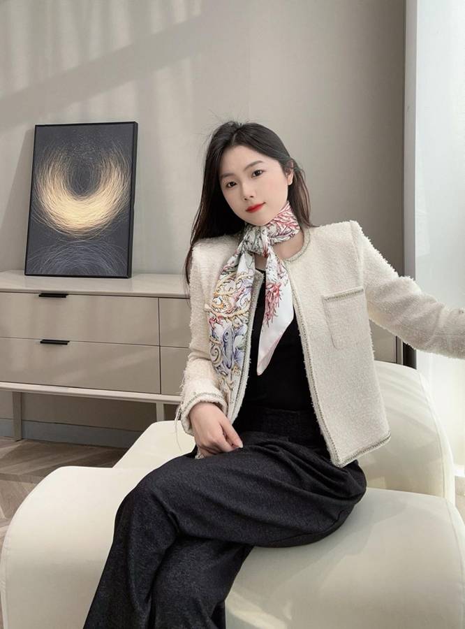 디올 스카프