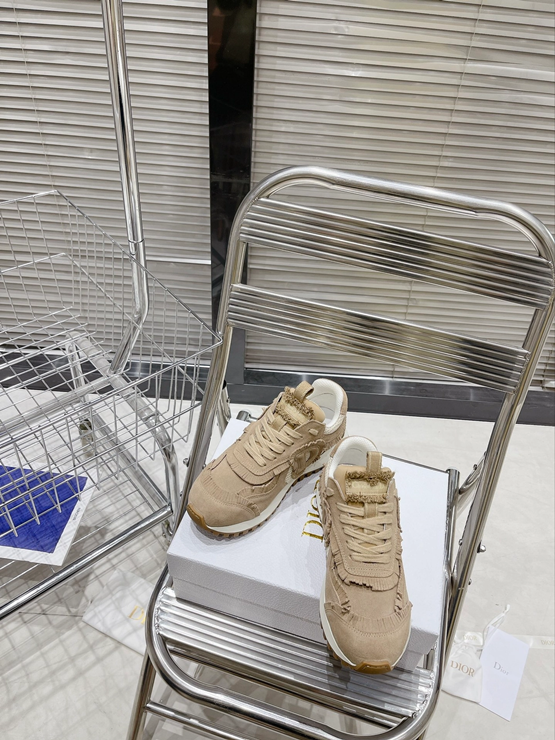 디올 C'est 에크루 스니커즈
