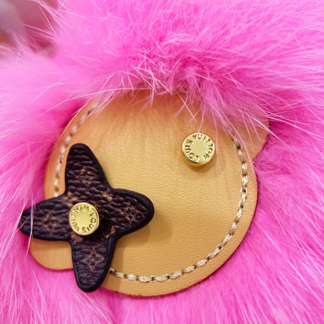 루이비통 비비안 퍼 키링