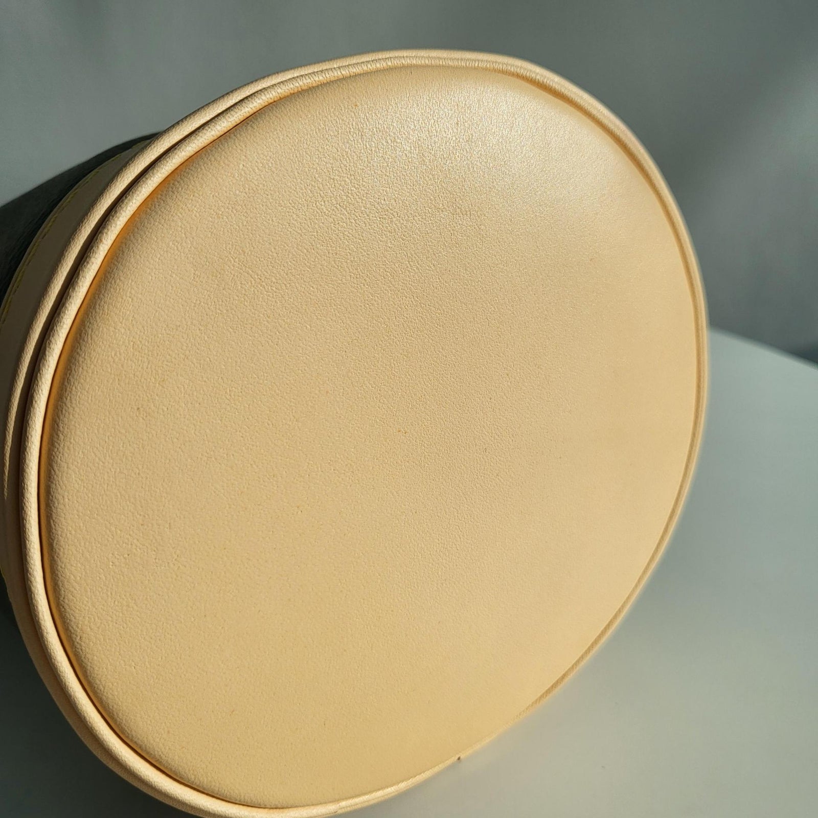 루이비통 더플백 PM