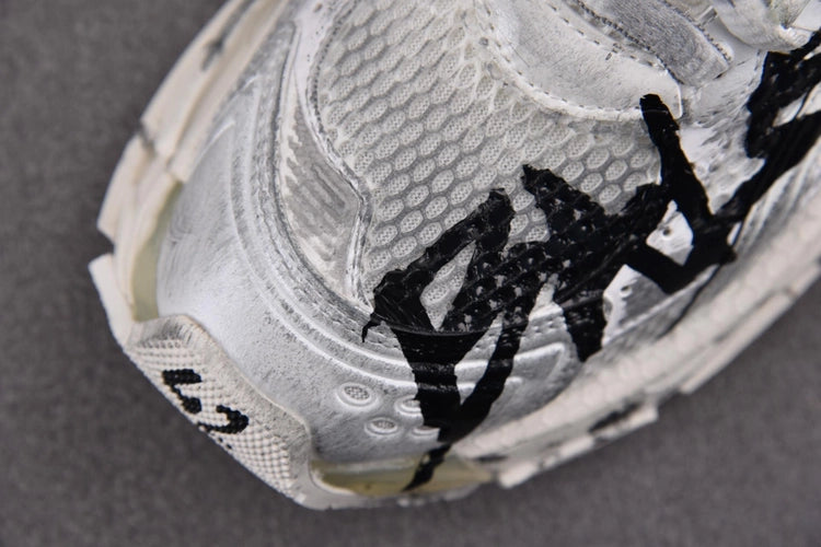 발렌시아가 러너 그래피티 스니커즈 화이트