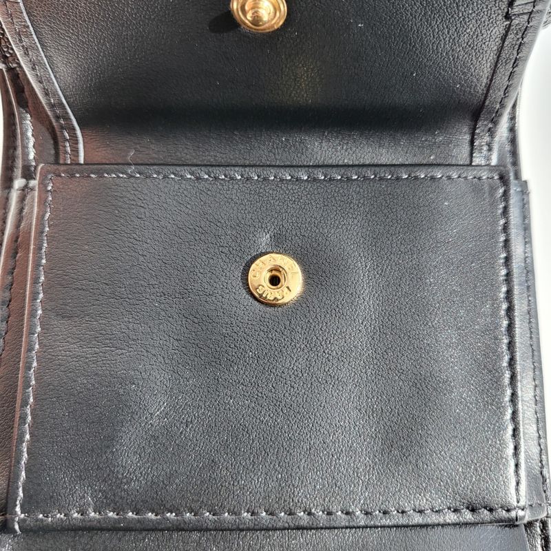 샤넬 보이 반지갑