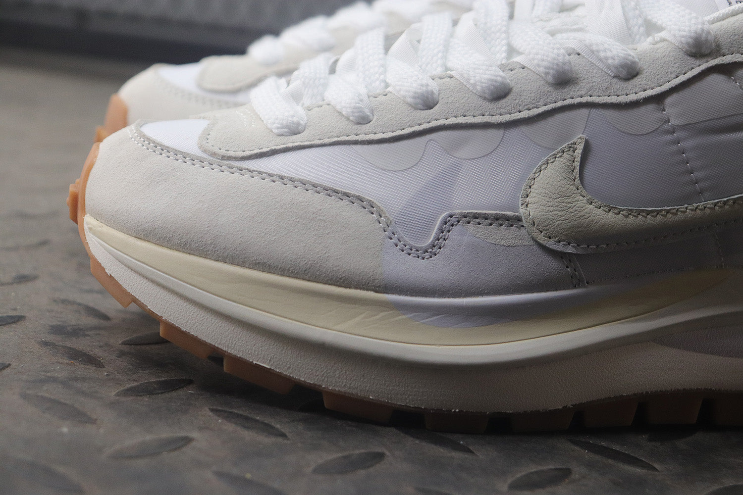 나이키 X 사카이 베이퍼와플 화이트