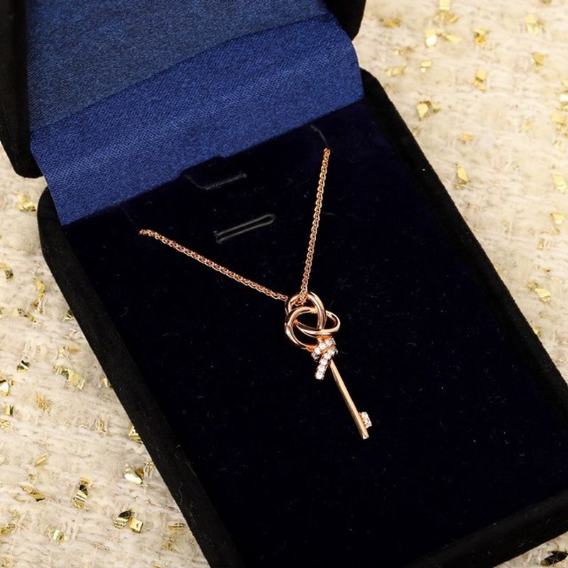 티파니 우븐 키 스몰 네크리스