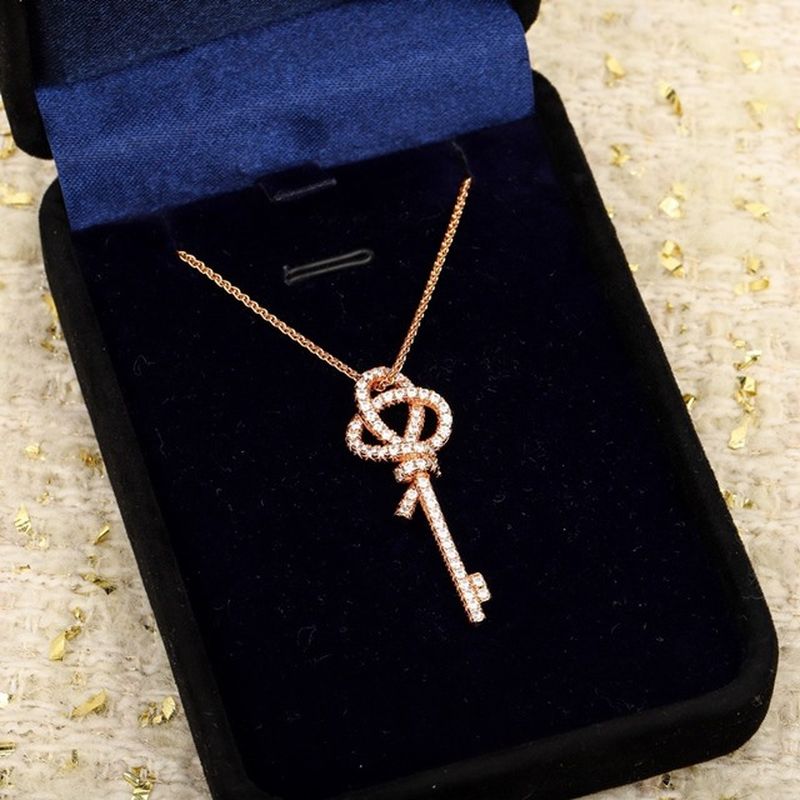 티파니 우븐 키 네크리스