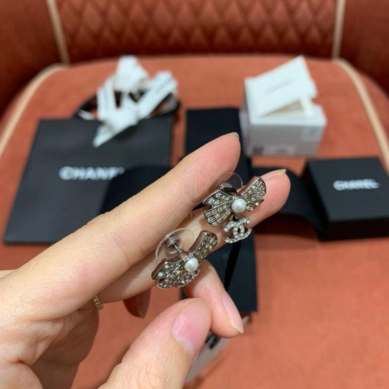 샤넬 리본 귀걸이