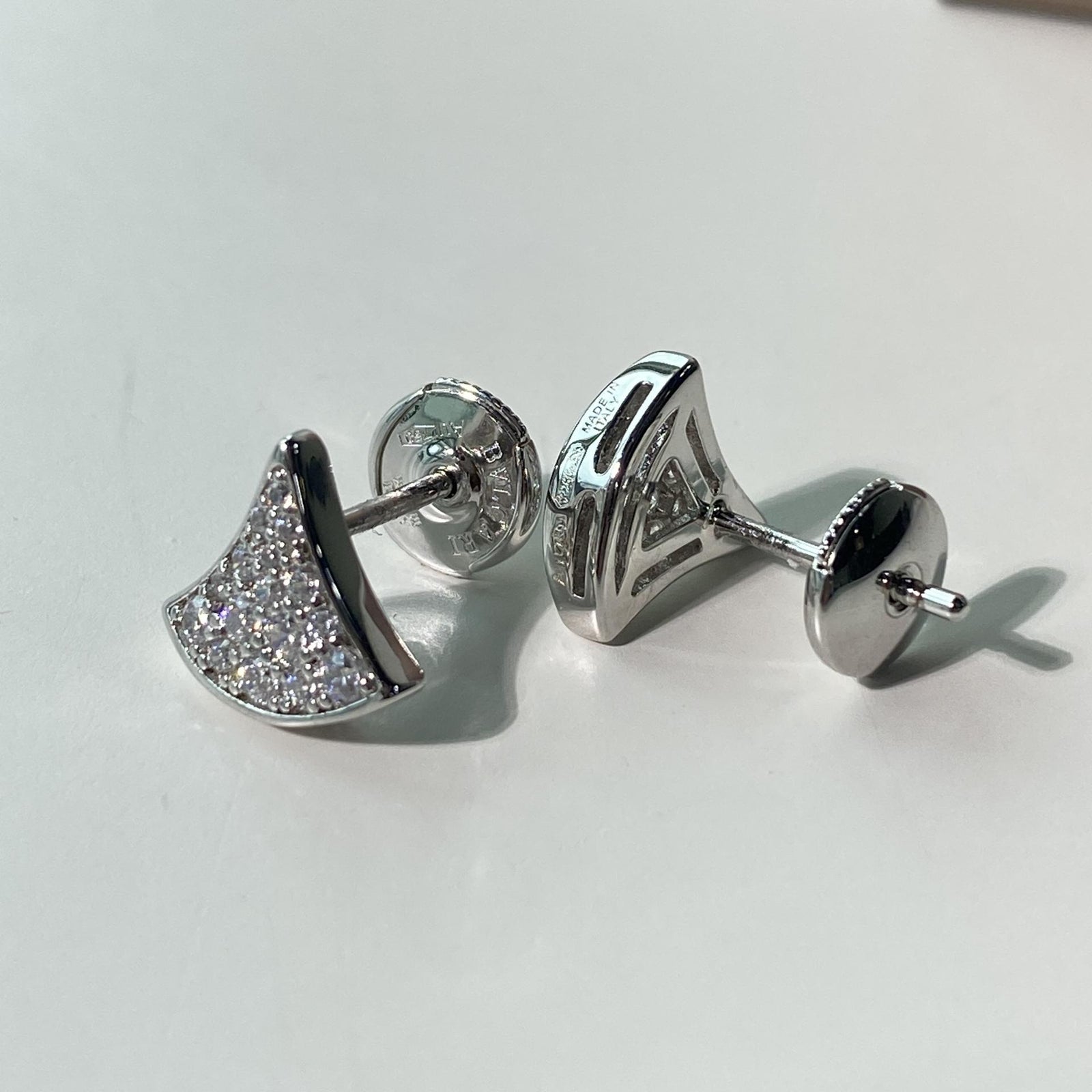 불가리 디바스 드림 미니 풀파베 이어링