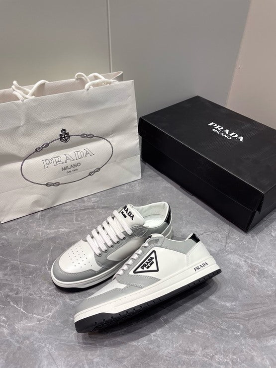 프라다 디스트릭트 스니커즈