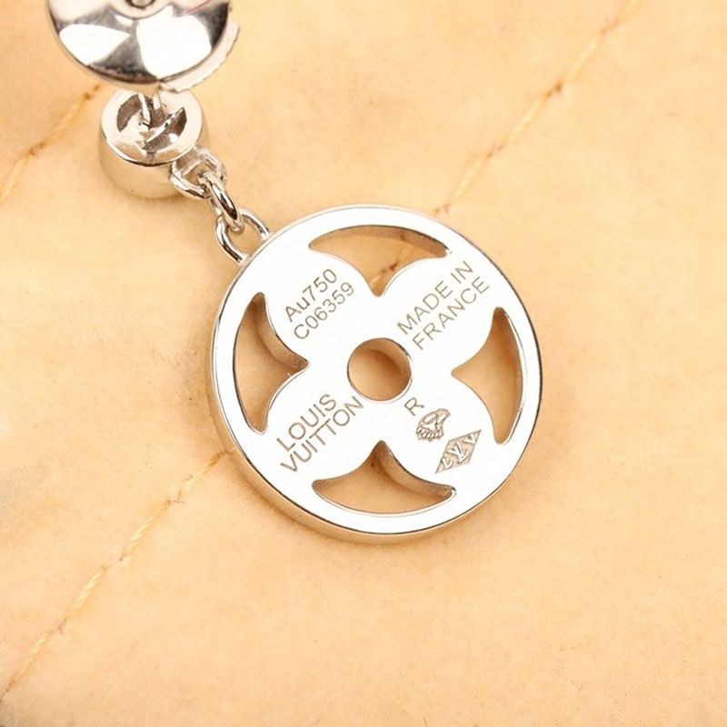 루이비통 귀걸이