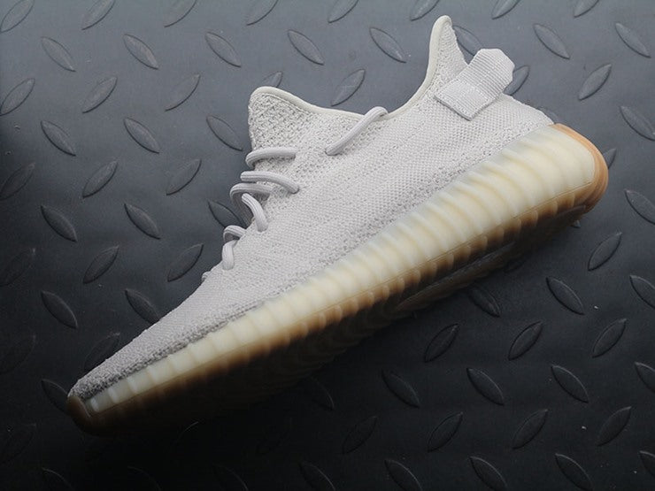 YEEZY 350 V2 세서미