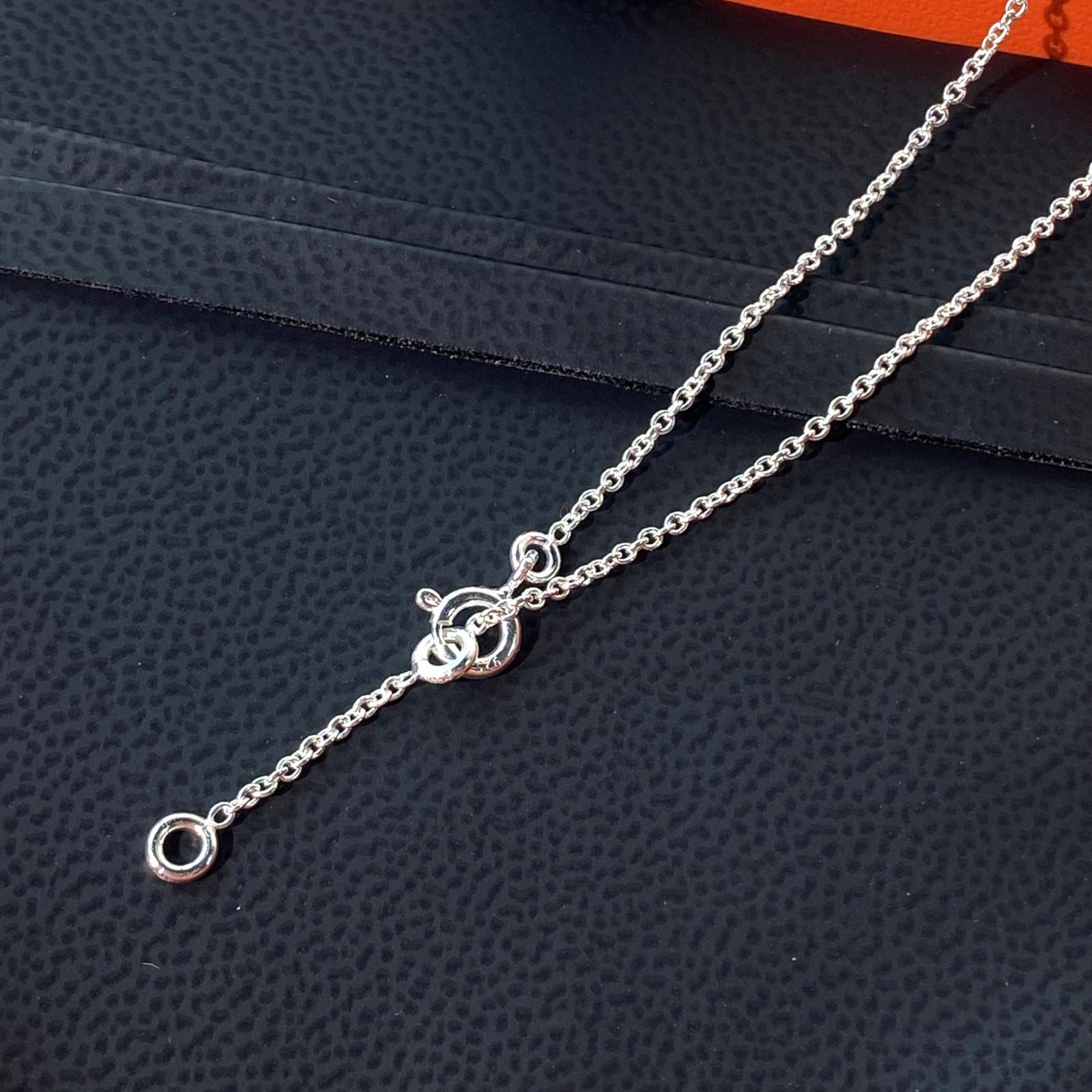 에르메스 파랑돌 샹달 목걸이