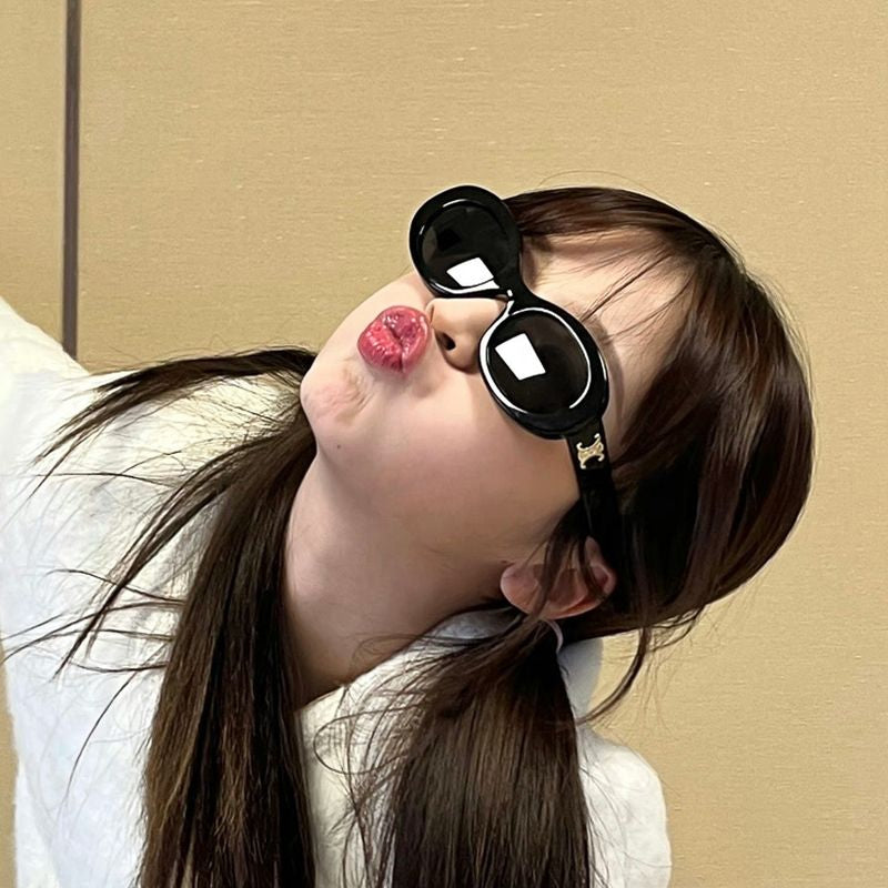 셀린느 선글라스 CL40194U (트리오페 01 오벌)