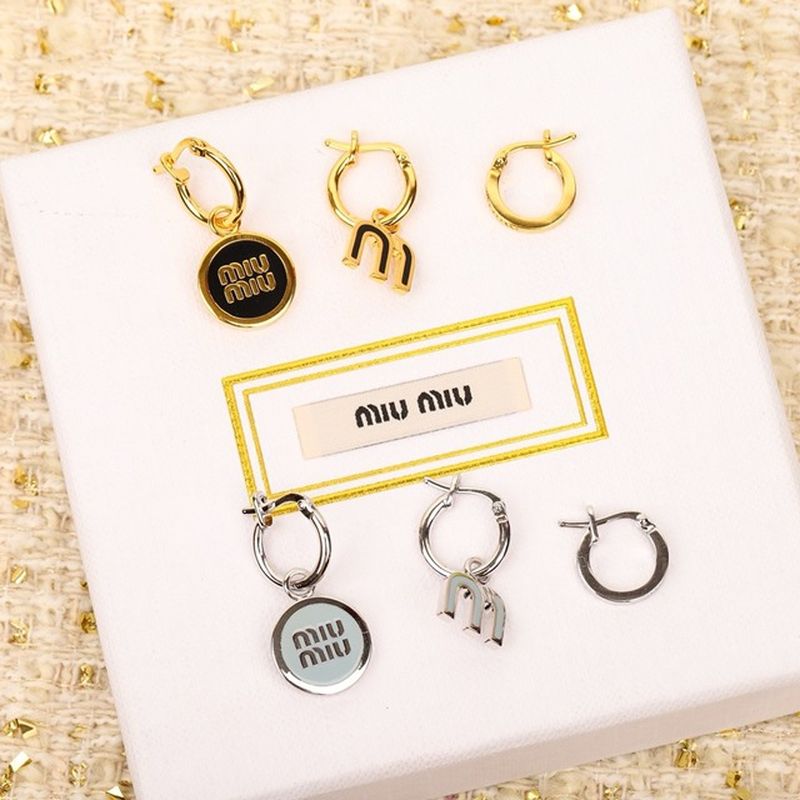 미우미우 귀걸이