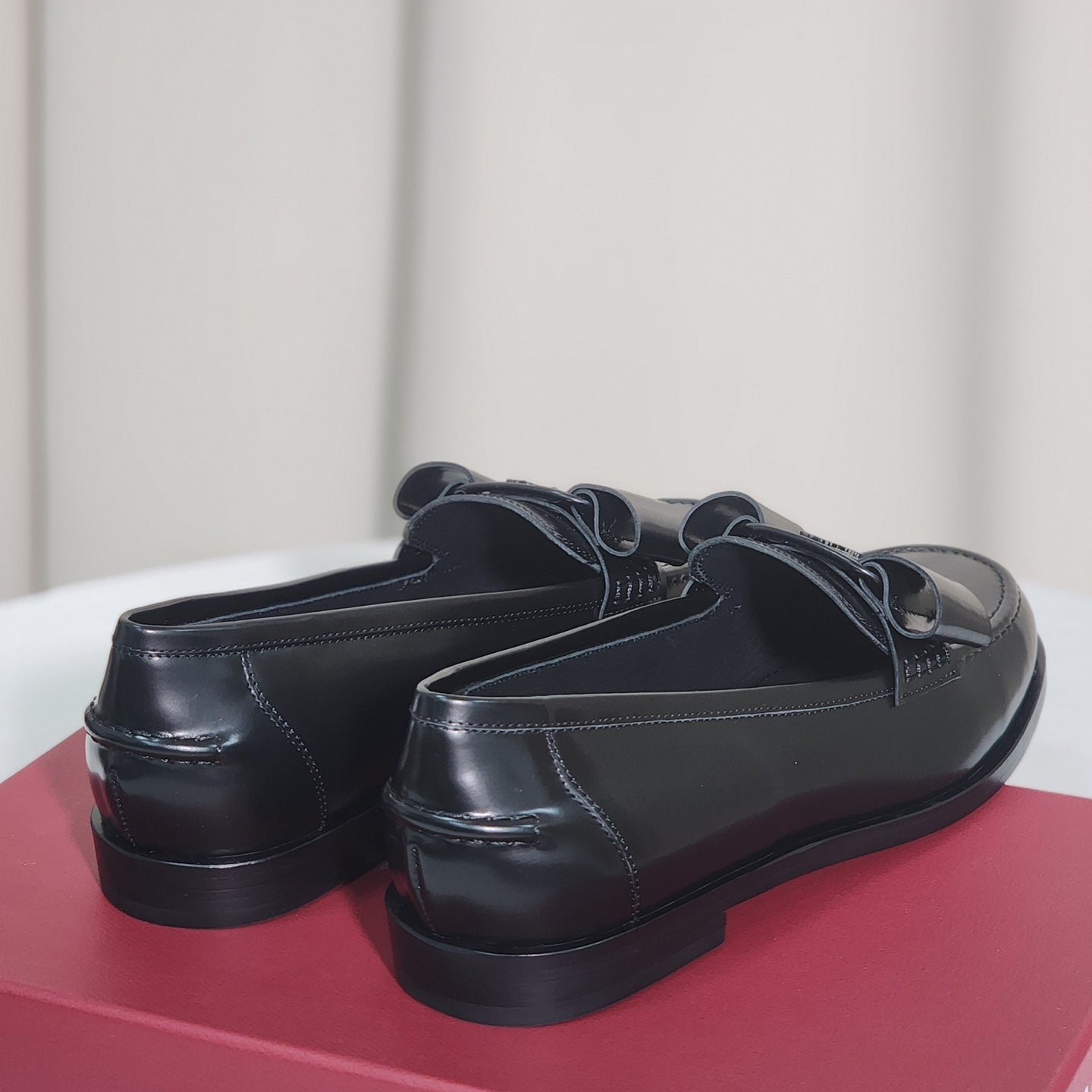 국내) 페레가모 비바 로퍼 / 블랙 37