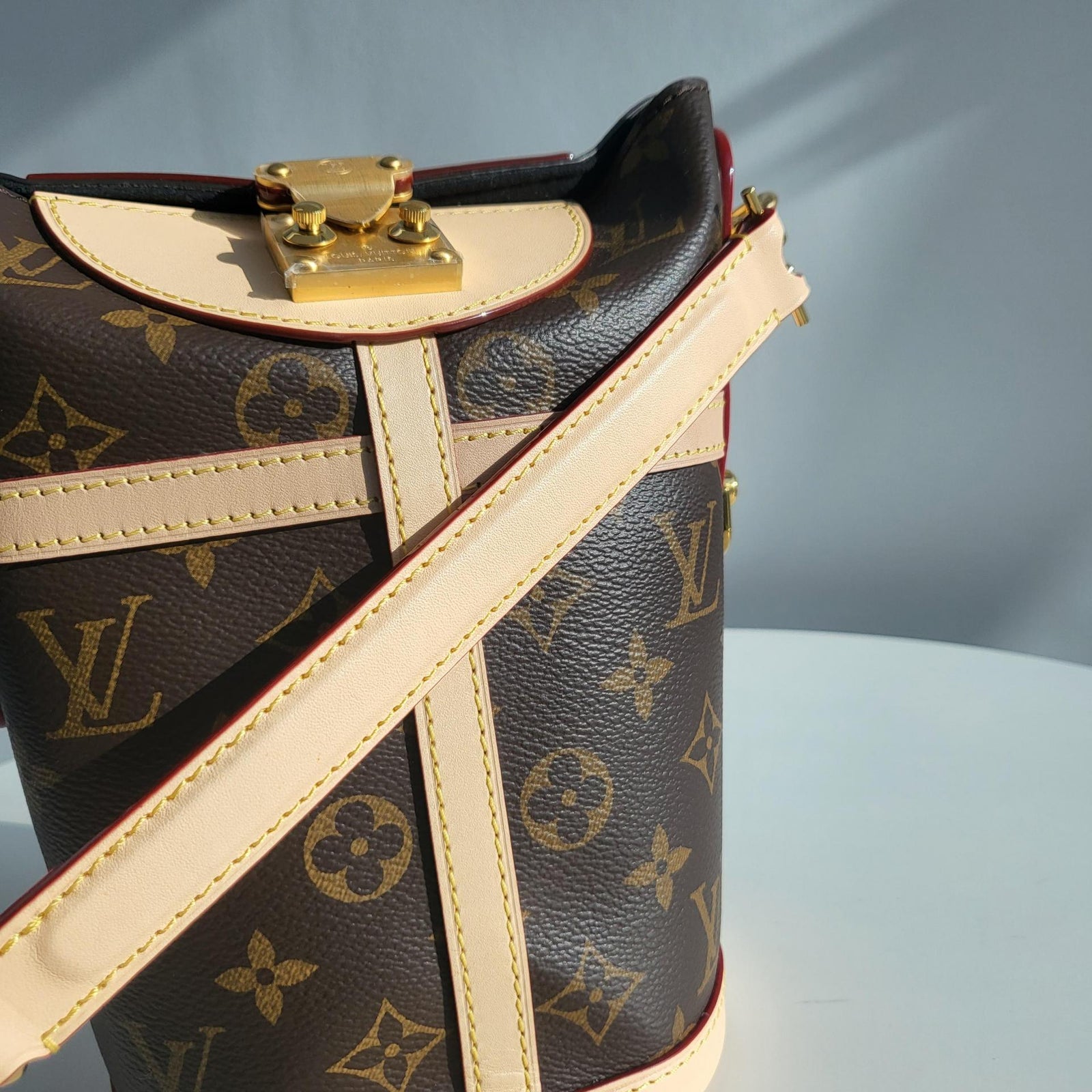 루이비통 더플백 PM