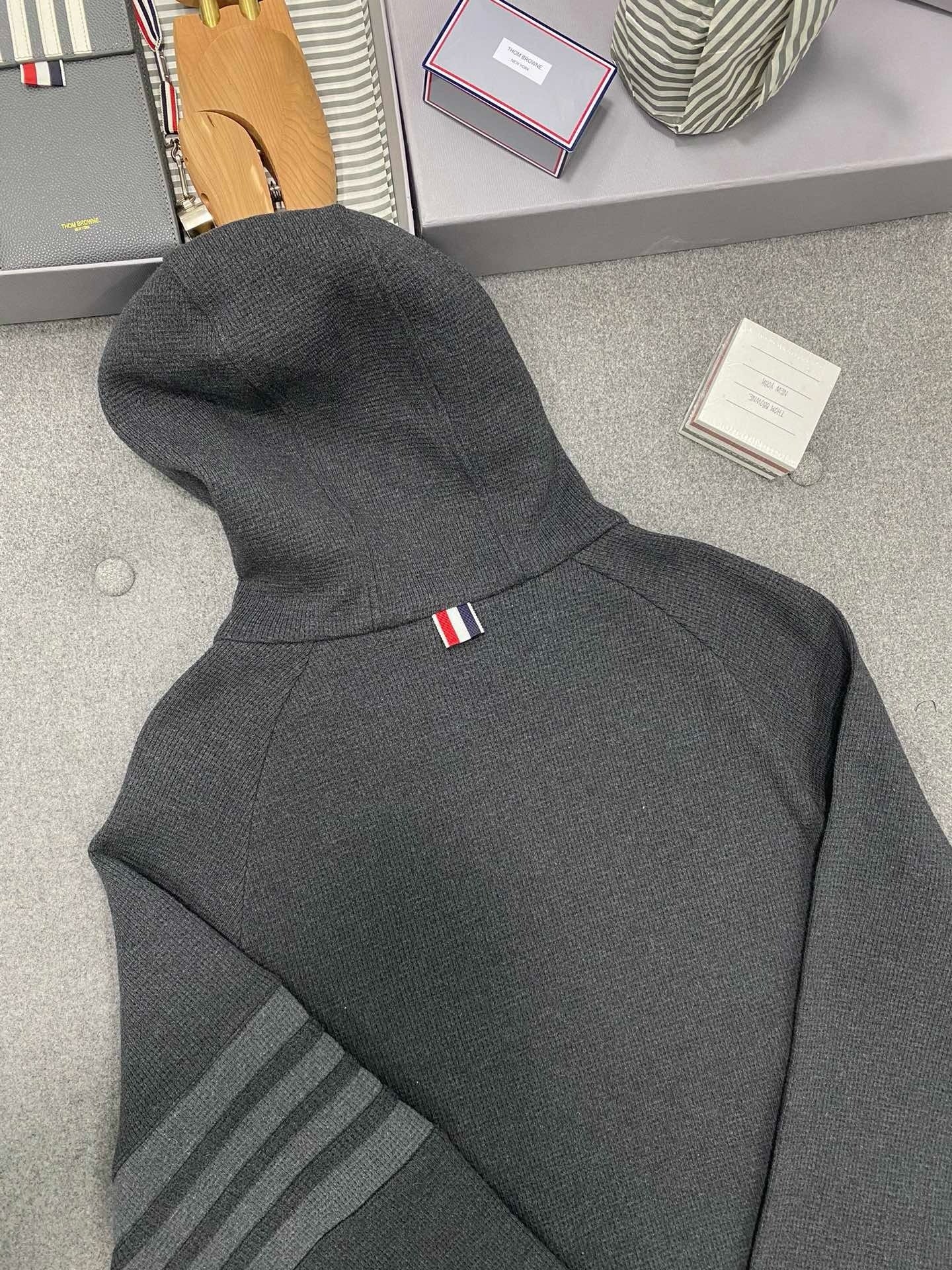 톰브라운 와플 후드집업