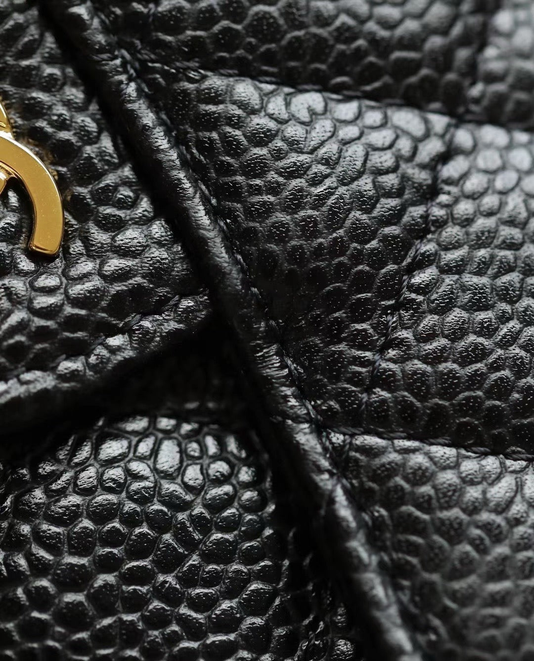 해외재고) 샤넬 클래식 플랩 카드지갑 금장 캐비어 (수량:2개)