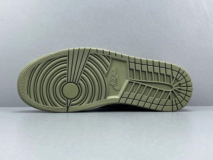 나이키 조던 1 x 트래비스 스캇 레트로 로우 OG SP 리버스 올리브