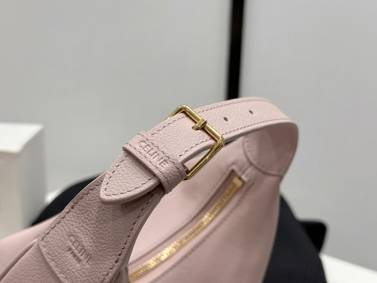 셀린느 틴 룰루백 그레인드 카프스킨