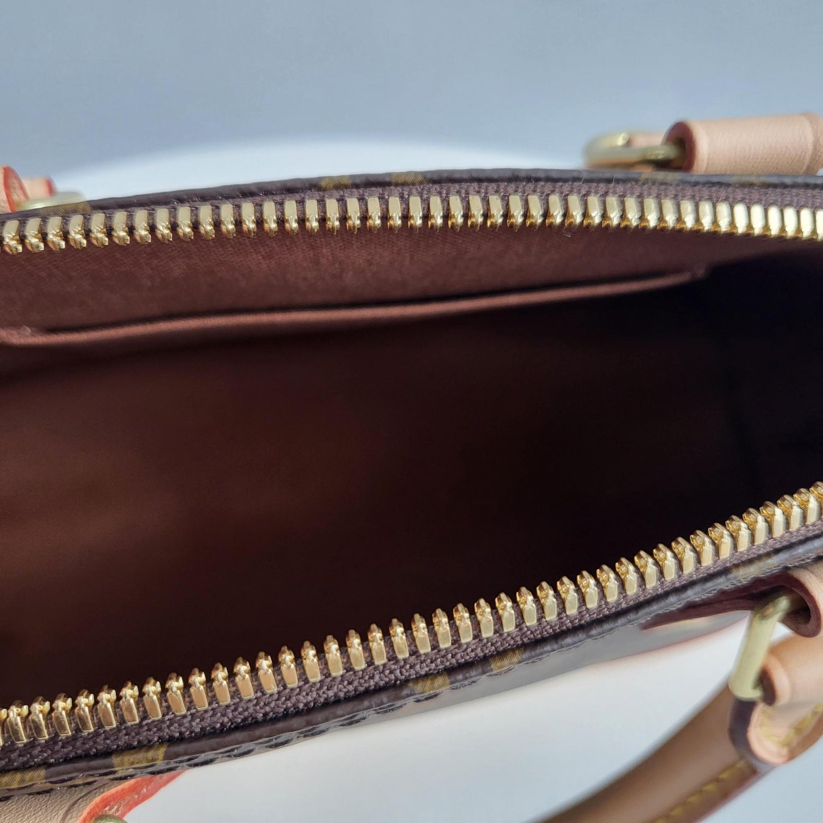 루이비통 알마 BB