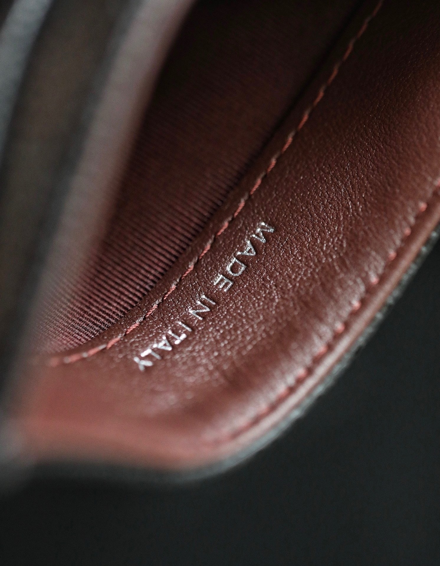 해외재고) 샤넬 클래식 카드 홀더 은장 캐비어 (수량:3개)