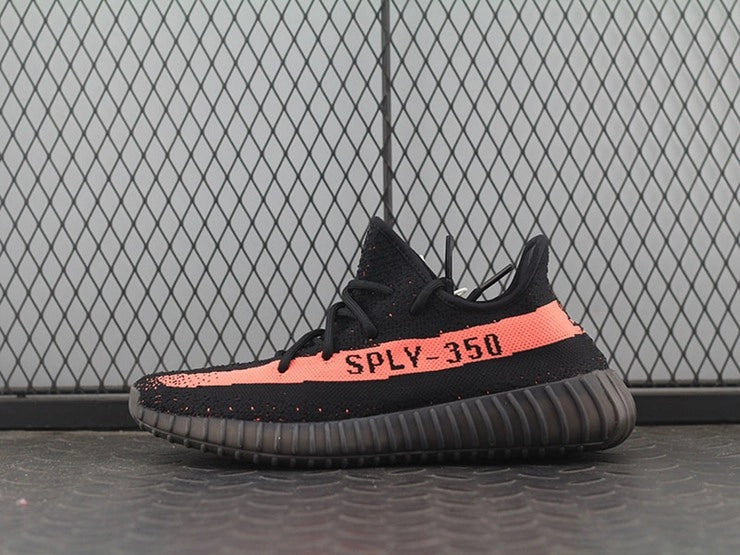 YEEZY 350 V2 레드