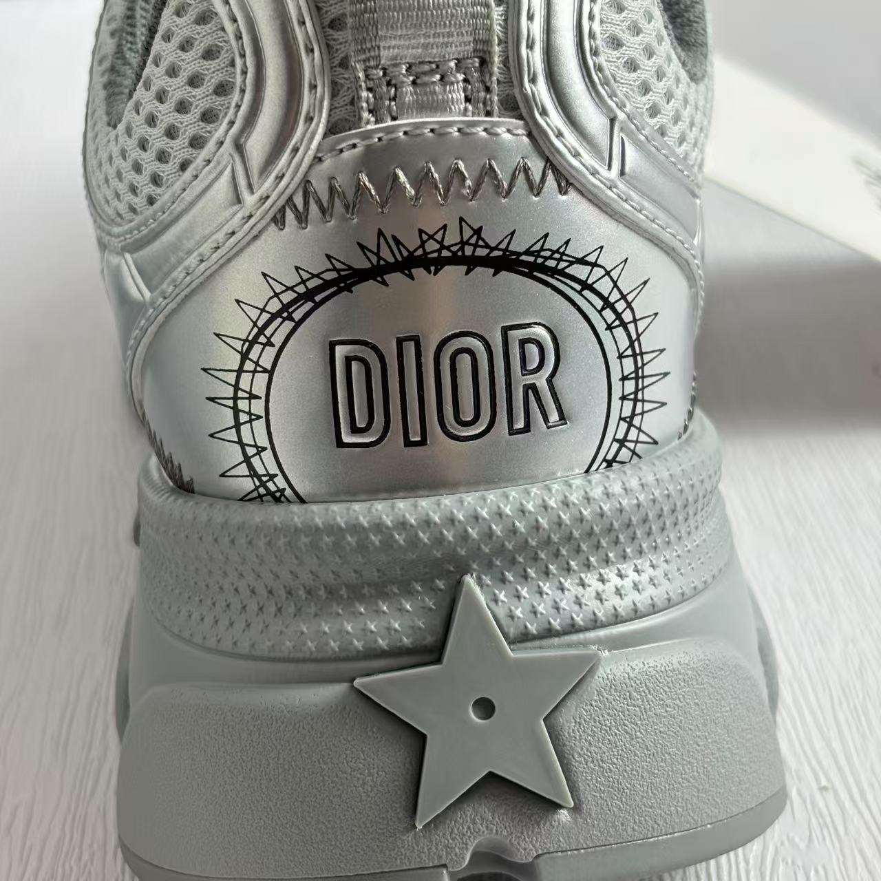 국내) 디올 크로노 스니커즈 / 실버  38