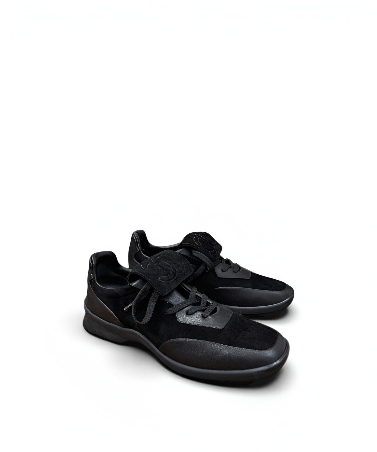 샤넬 CC로고 스웨이드 로고 스니커즈 베이지 스웨이드 더블 C 로고 디테일