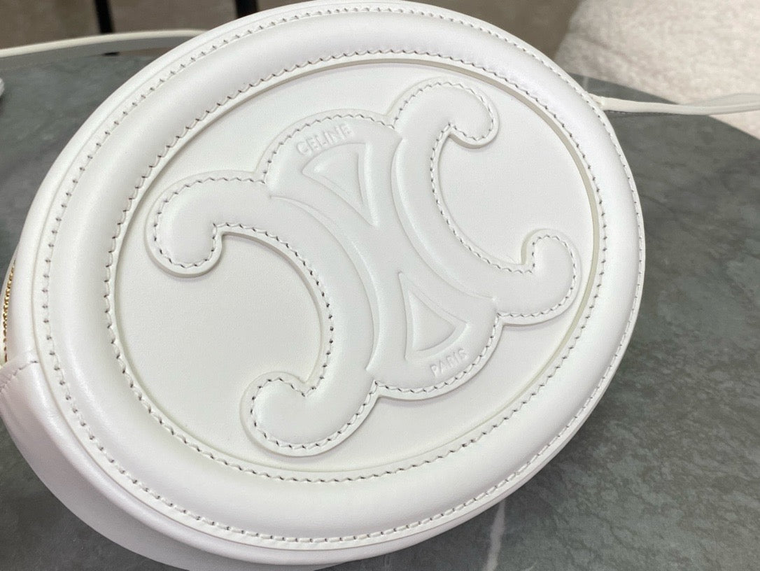 셀린느 퀴르 트리옹프 오벌백