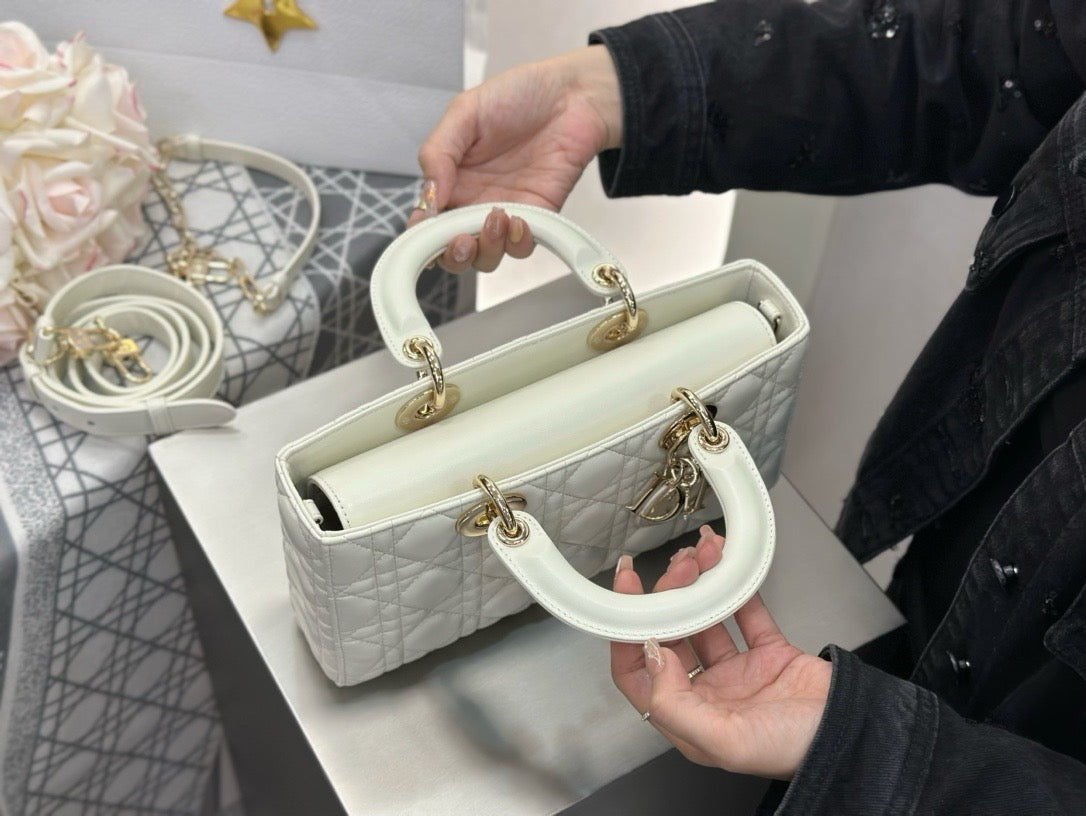 디올 디 조이백 미디움