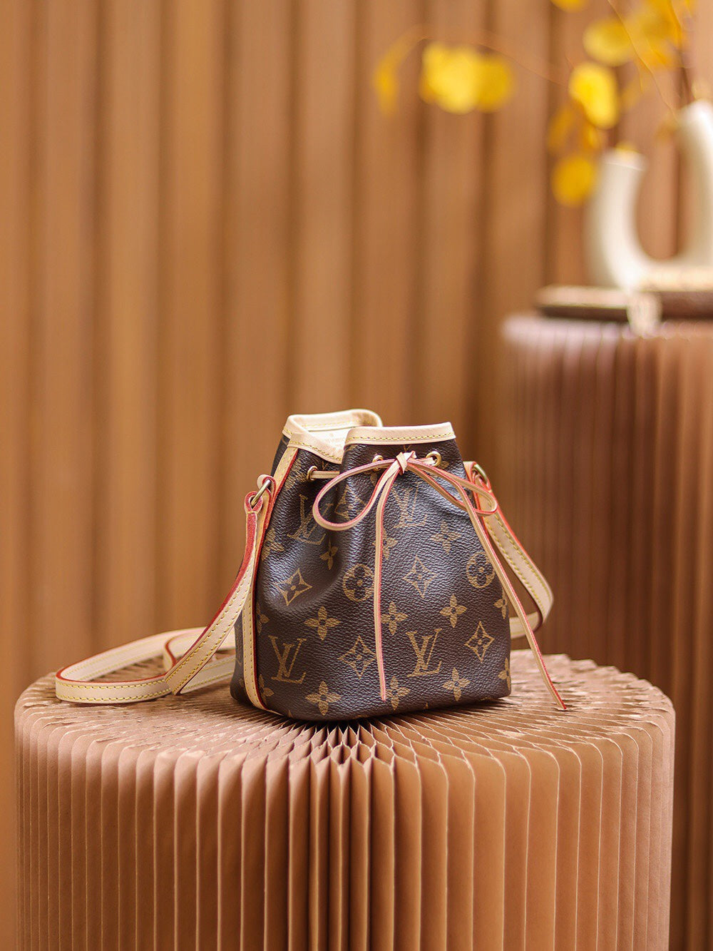 루이비통 나노 노에 모노그램