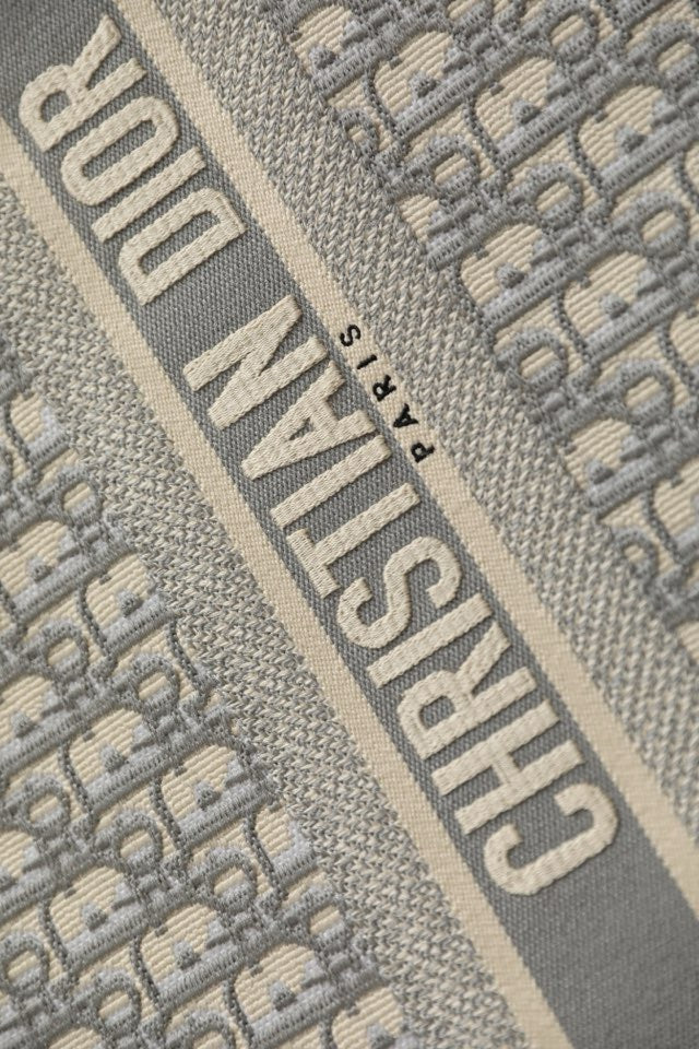 디올 오블리크 북 토트백 미디움