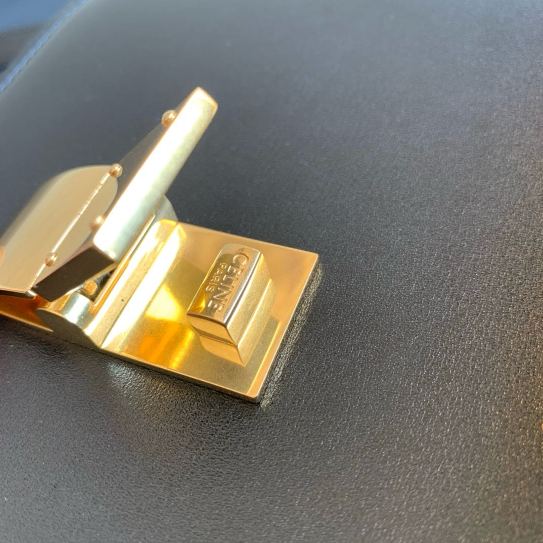 셀린느 박스백 틴