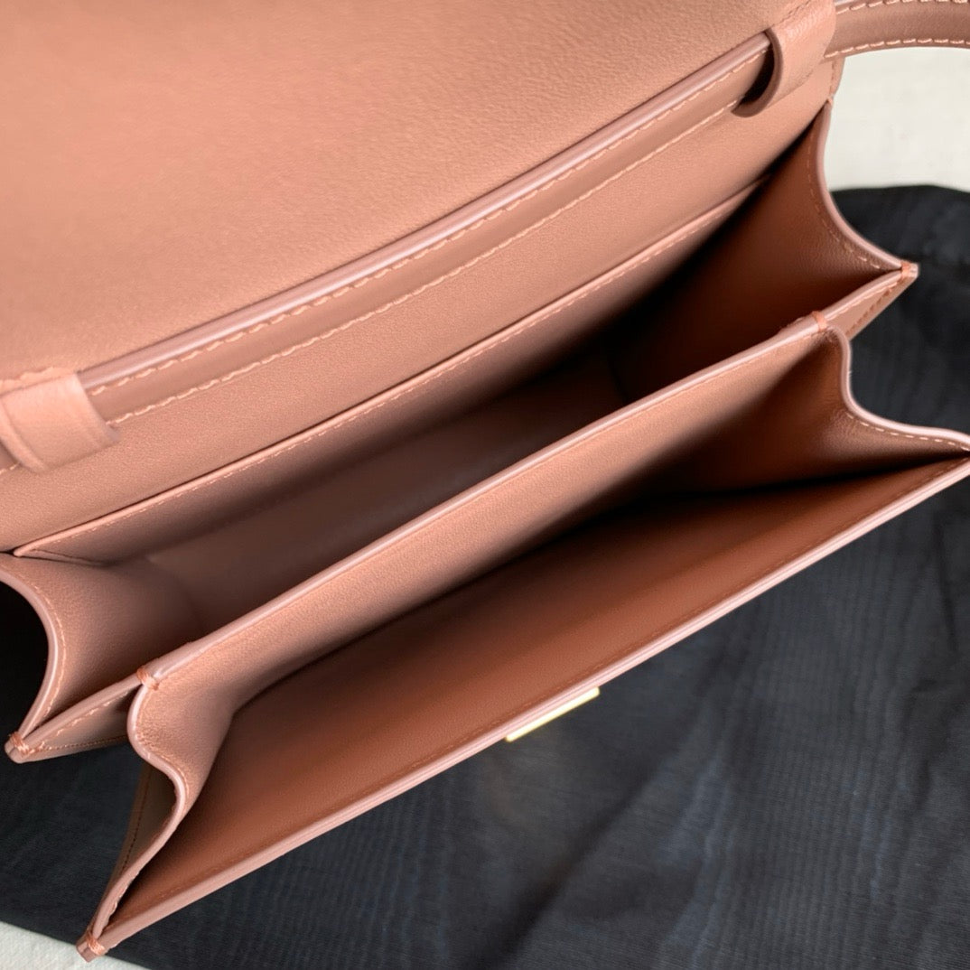 셀린느 박스백 틴