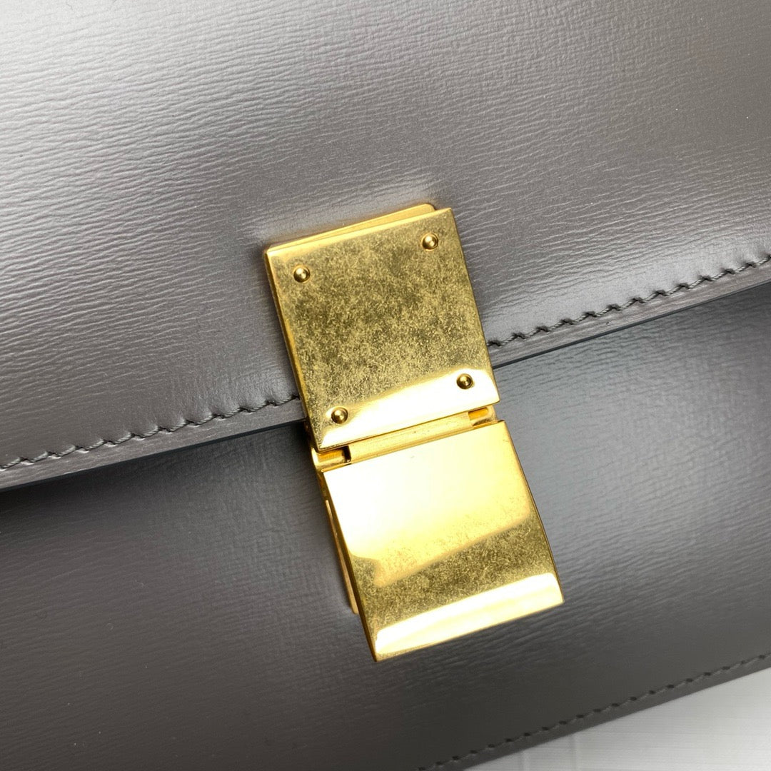 셀린느 박스백 틴