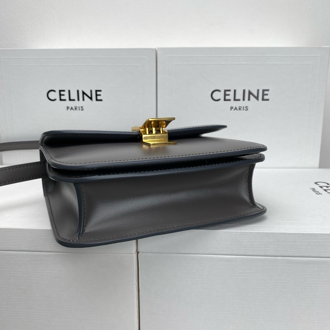 셀린느 박스백 틴