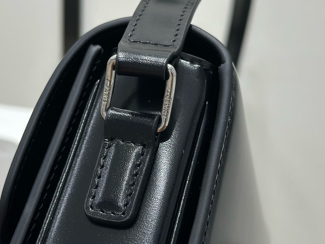 셀린느 트리옹프 숄더백 틴