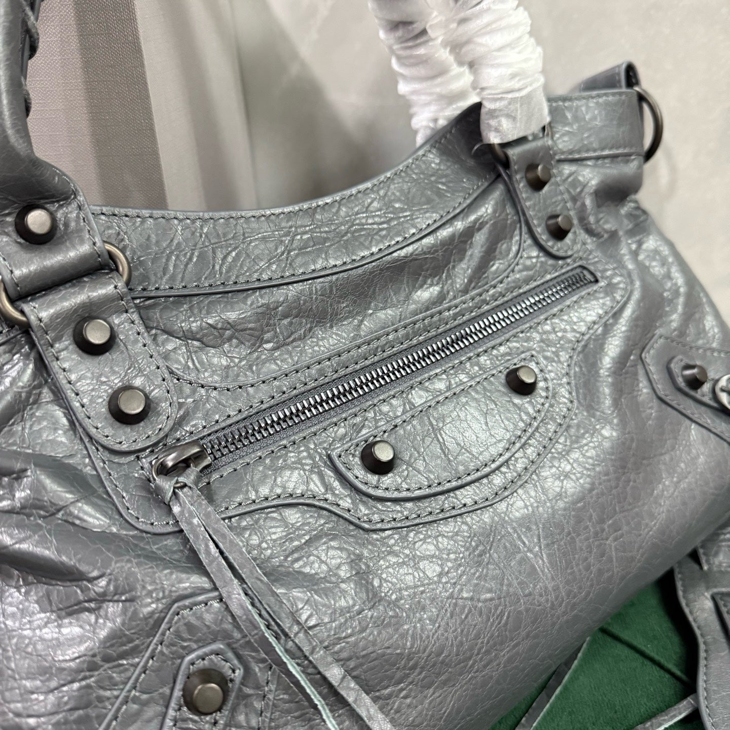 발렌시아가 르 시티 퍼스트 백