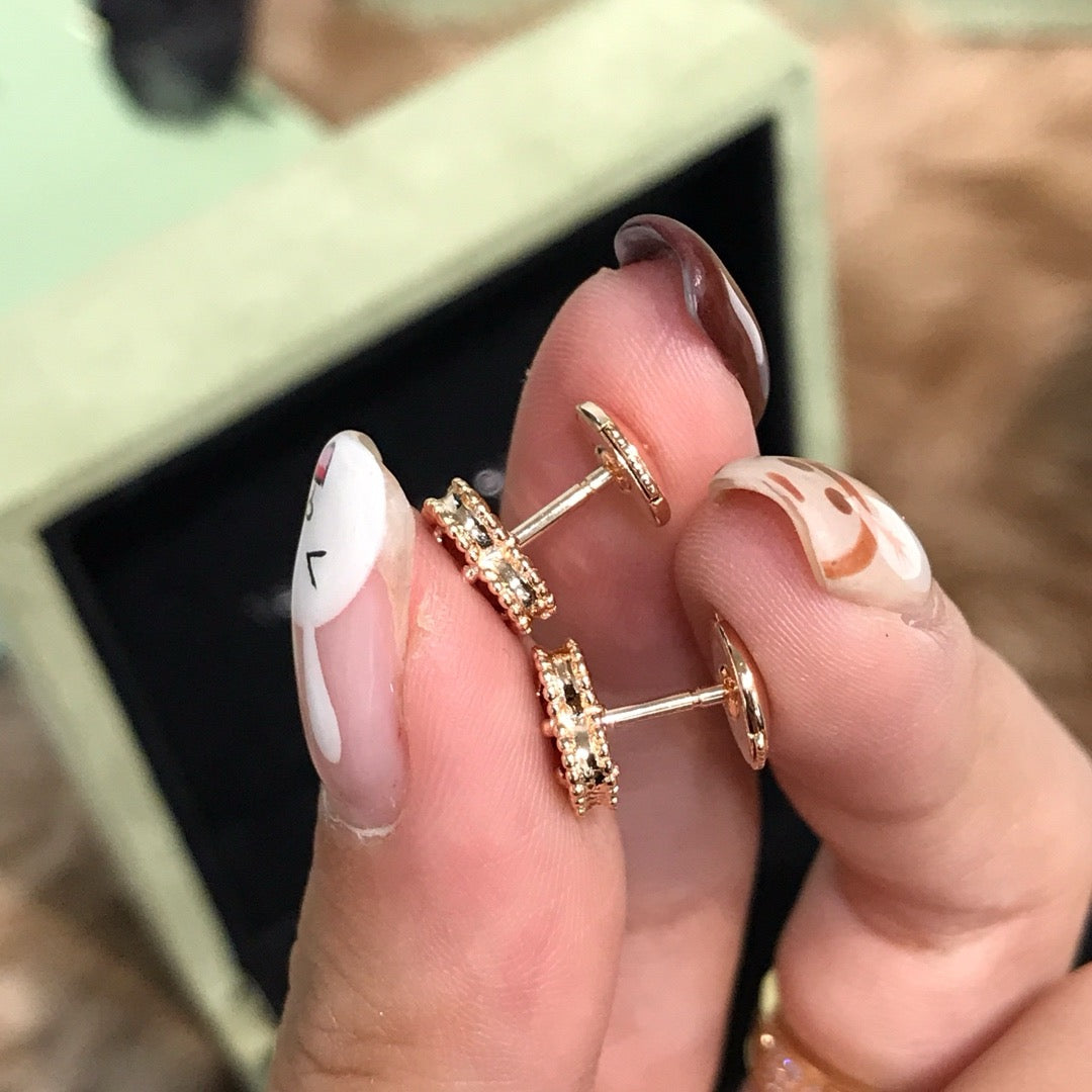 반클리프 알함브라 스위트 이어링