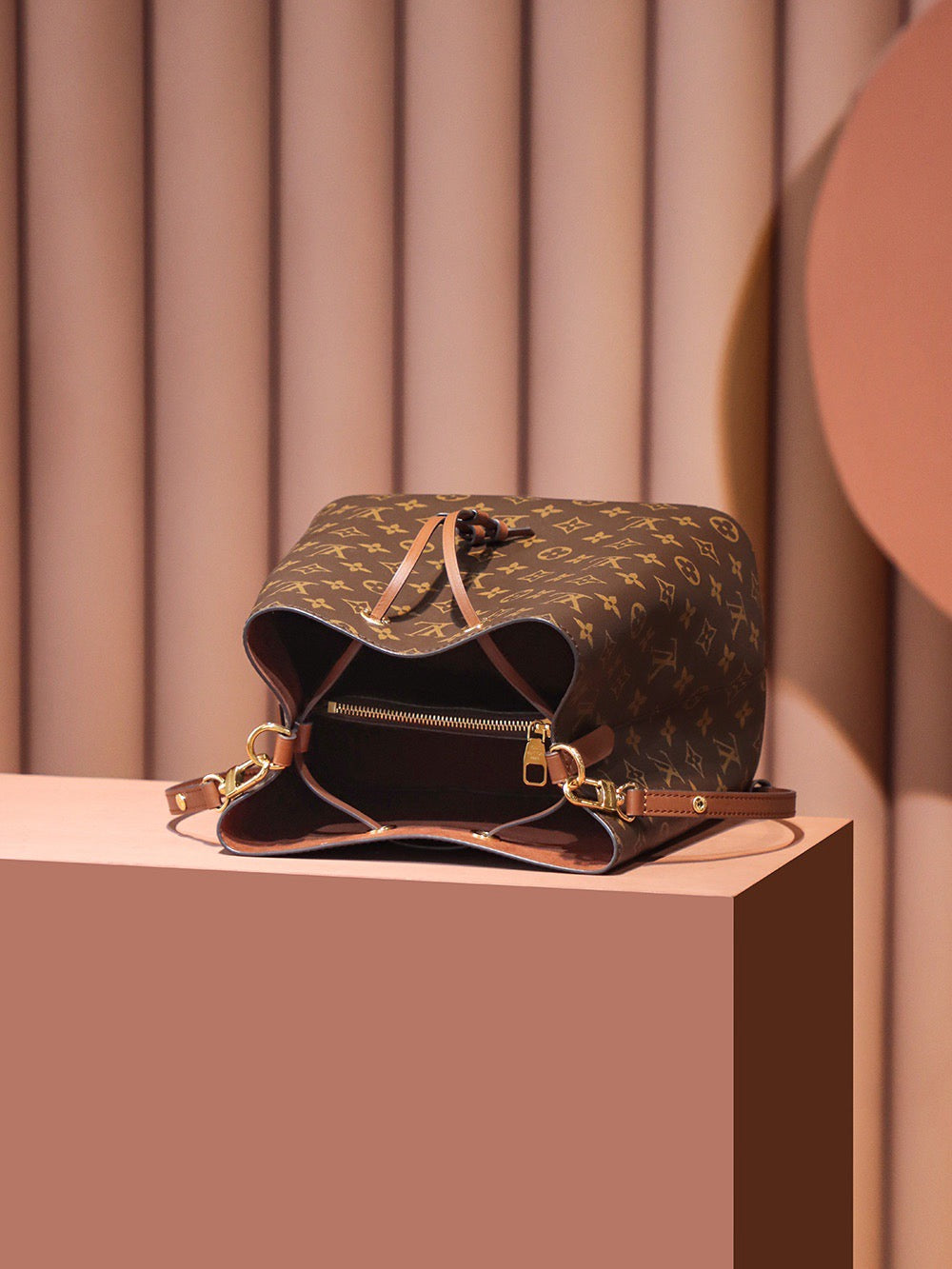 루이비통 네오노에 MM