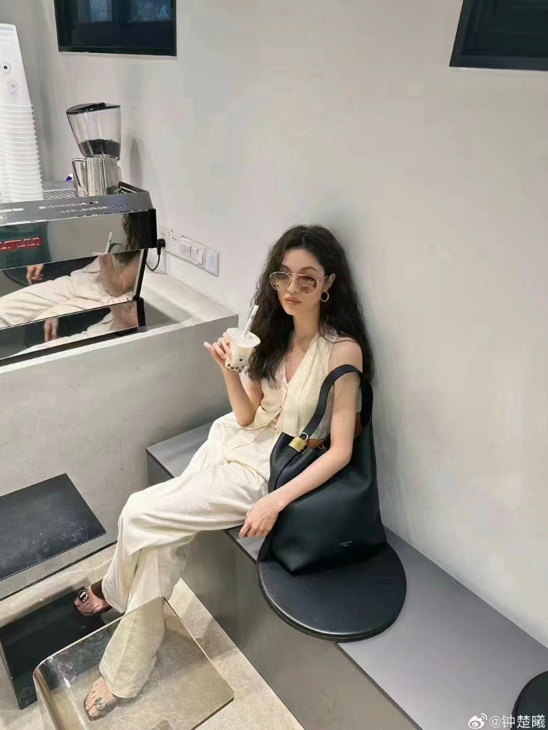 루이비통 로우 키 호보백 MM