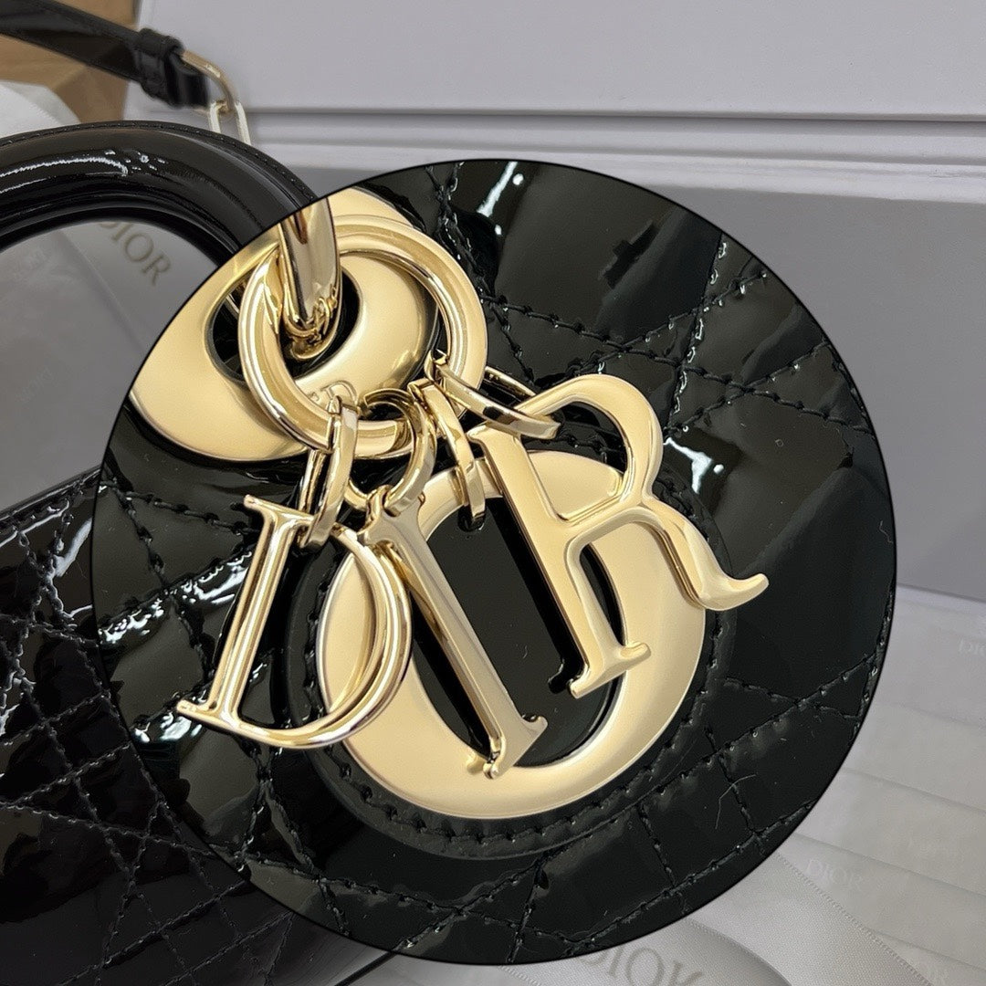 디올 레이디 디 조이 페이던트 스몰 백