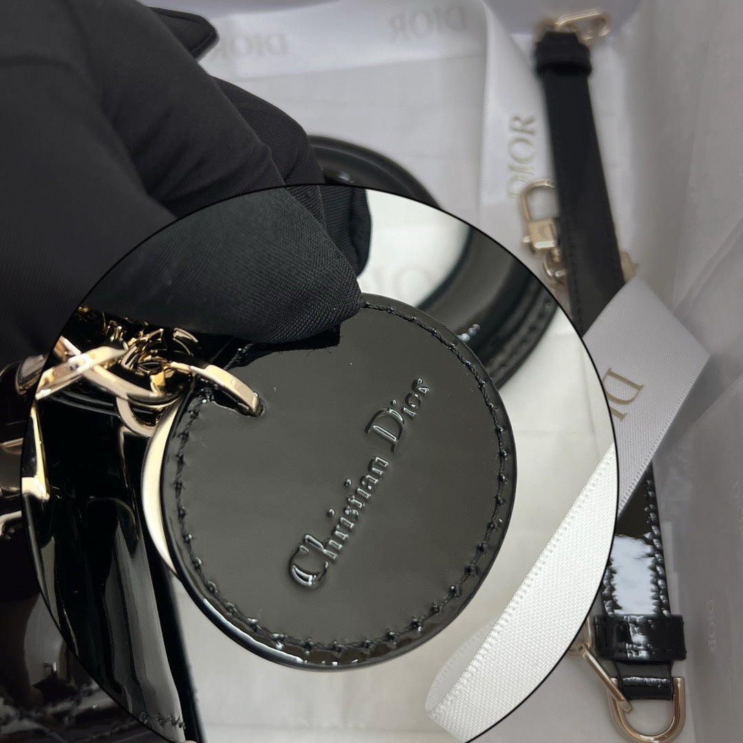 디올 레이디 디 조이 페이던트 스몰 백